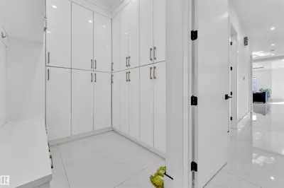 Interior photo 2 of 1704 19 ST NW