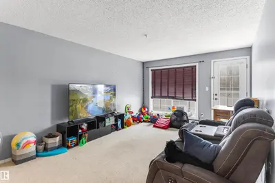 Interior photo 2 of #106 1705 7 AV