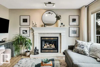 Interior photo 4 of #23 211 BLACKBURN DR E SW