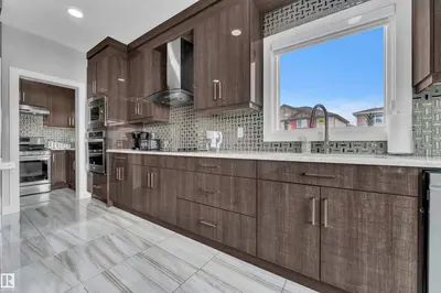 Interior photo 3 of 1404 25 ST NW