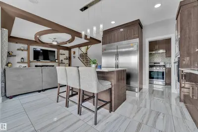 Interior photo 4 of 1404 25 ST NW