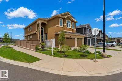 Interior photo 1 of 1404 25 ST NW