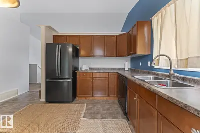 Interior photo 2 of 25 6506 47 ST