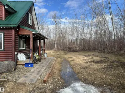 Interior photo 2 of #102 54500 LAC STE ANNE TR