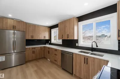 Interior photo 3 of 15015 95 ST NW