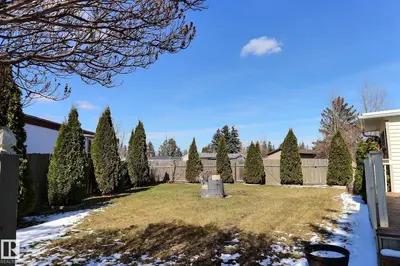 Interior photo 2 of 255 EVERGREEN PA NW