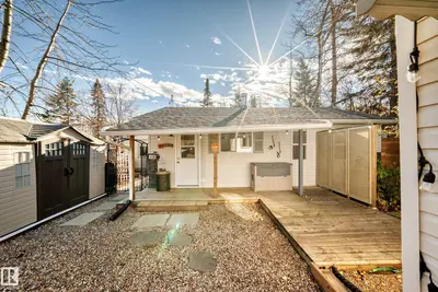 Interior photo 3 of 6108 Willow WY