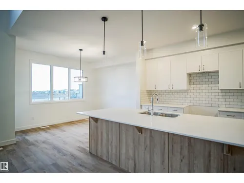 1019 14 AV NW, Edmonton - $608,997
