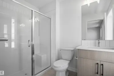 Interior photo 2 of 8628 EDGEMONT LINK LI NW