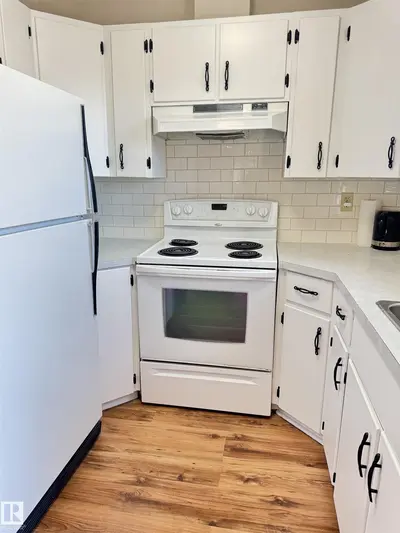 Interior photo 4 of 52 5512 Twp 593A