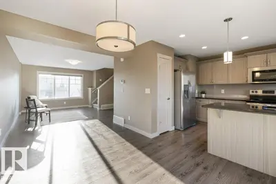 Interior photo 2 of #6 1391 STARLING DR NW