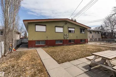 Interior photo 3 of 12928 - 12930 101 ST NW