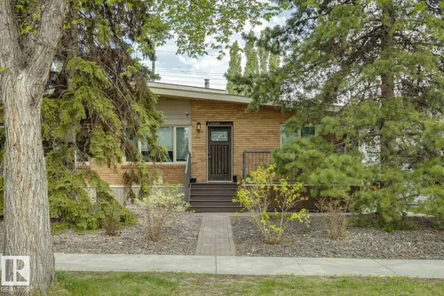 12929/31 103 ST NW, Edmonton - $599,000