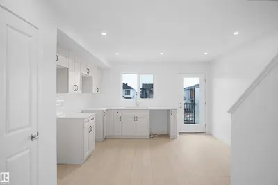 Interior photo 2 of 635 176 AV NE