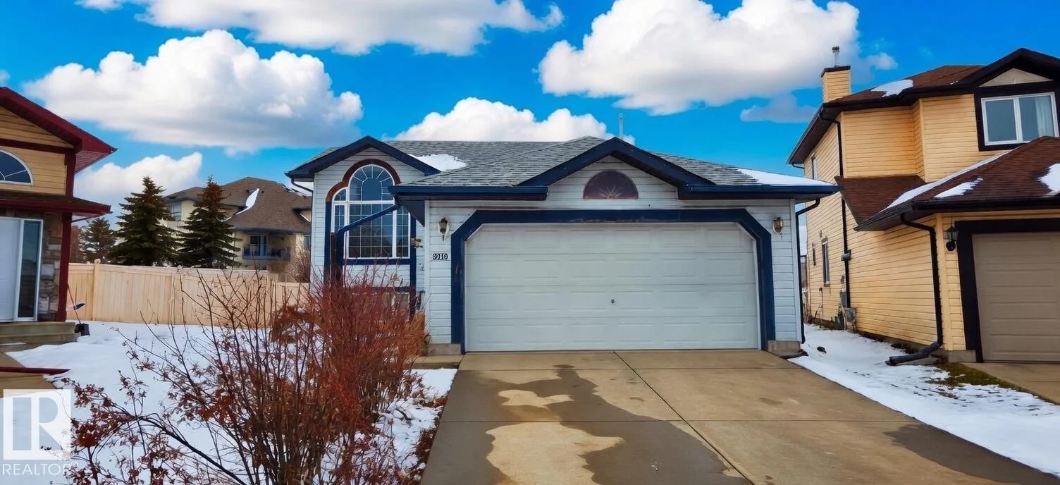 9218 163 AV NW, Edmonton - 4 bedroom Detached Single Family for sale