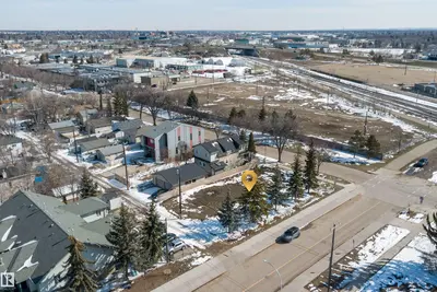 Interior photo 4 of 11906 76 ST NW