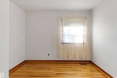 Interior photo 4 of 10842 110 ST NW