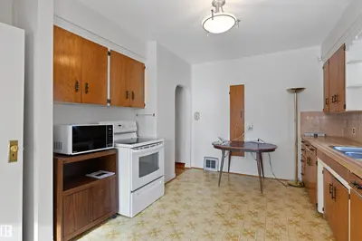 Interior photo 2 of 10842 110 ST NW