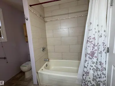 Interior photo 2 of 5310 52 AV