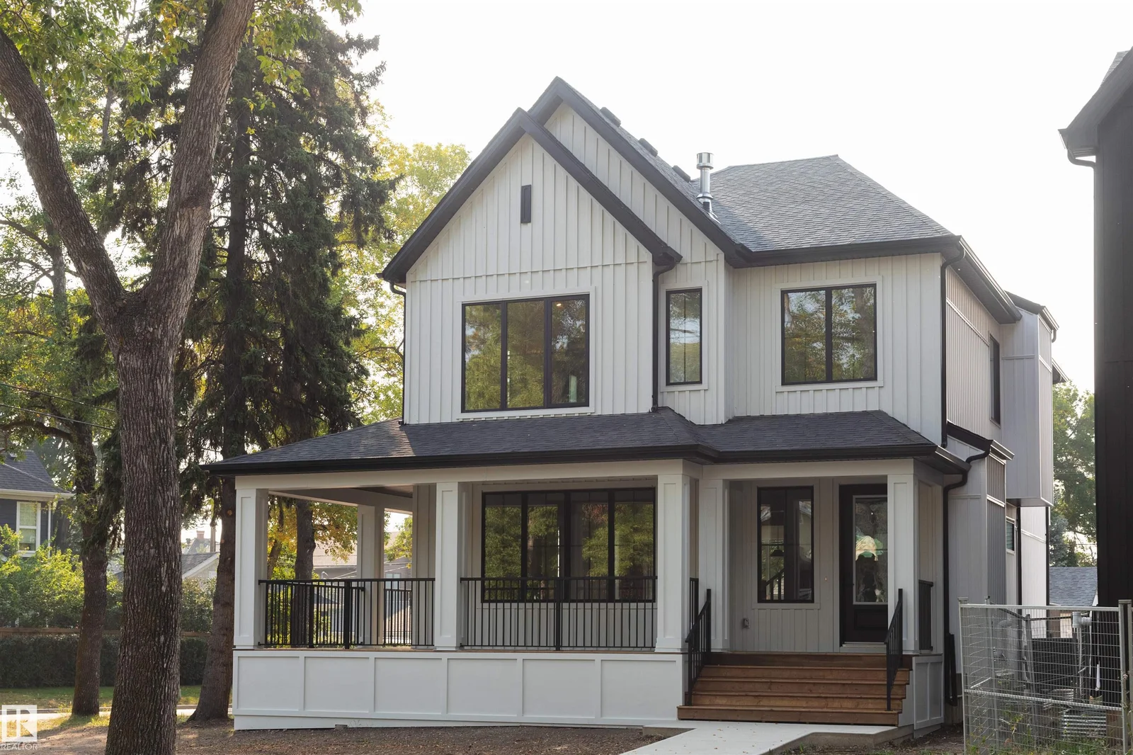 6003 111 AV NW, Edmonton - 6 bedroom Detached Single Family for sale