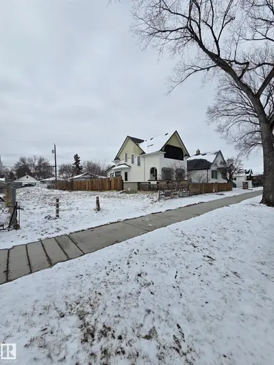 Interior photo 2 of 12150 91 ST NW