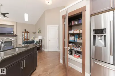 Interior photo 2 of #207 50 HEATHERGLEN DR