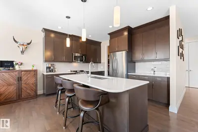 Interior photo 4 of 8 SPRING BA