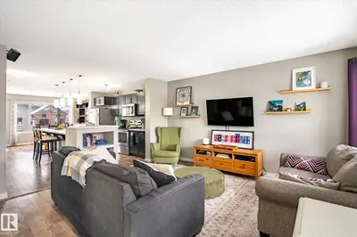 Interior photo 1 of 4320 PROWSE LINK LI SW