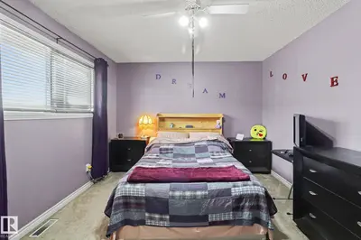 Interior photo 3 of 4341 46 ST