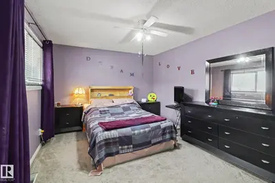 Interior photo 4 of 4341 46 ST