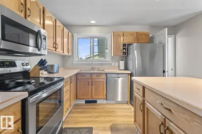 Interior photo 2 of 1404 7 AV