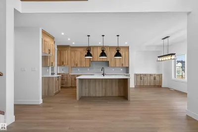 Interior photo 2 of 16716 34 AV SW
