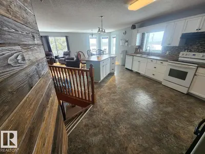 Interior photo 3 of 10315 TWP ROAD 612