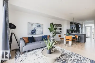 Interior photo 4 of 106 Westwind DR