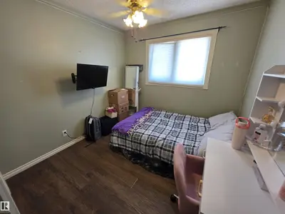 Interior photo 4 of 4804 BECKETT RD