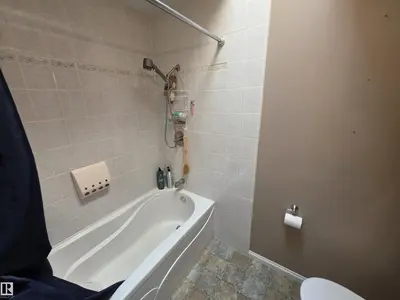 Interior photo 3 of 4804 BECKETT RD