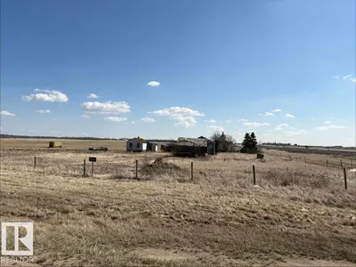 Interior photo 3 of Part of NE-36-48-25-W4