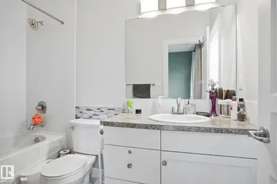 Interior photo 2 of 28 HEWITT CI