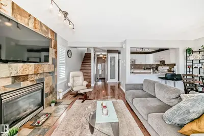 Interior photo 4 of #16 200 ERIN RIDGE DR