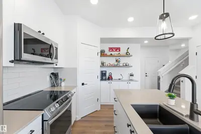 Interior photo 2 of 364 GENESIS VI