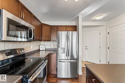 Interior photo 3 of #39 85 SPRUCE VILLAGE DR DR