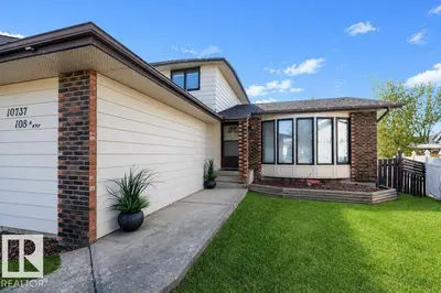 Interior photo 1 of 10737 108A AV