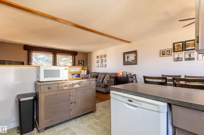 Interior photo 4 of 4824 51 ST