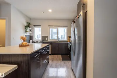 Interior photo 2 of #117 804 WELSH DR SW