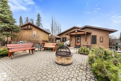 Interior photo 3 of 5039 6 St