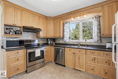 Interior photo 2 of 9 52516 Range Road 13