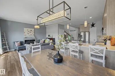 Interior photo 3 of 5712 66 ST