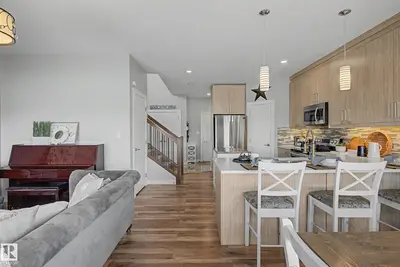 Interior photo 4 of 5712 66 ST