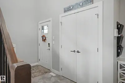 Interior photo 1 of 5712 66 ST