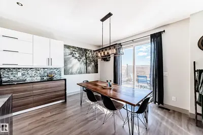 Interior photo 4 of 5263 47 Ave